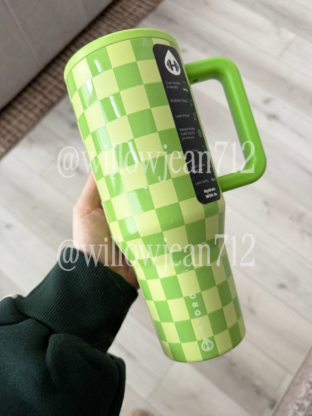 “Honeydew Checkers" Green Checkers Summer Seasonal HydroJug 32oz Traveler
